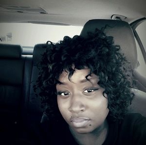 Meet your Posher, Alice